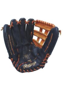 1998 Tony Gwynn San Diego Padres Game-Used Glove