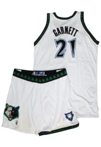 2/15/2006 Kevin Garnett Minnesota Timberwolves Game-Used Uniform