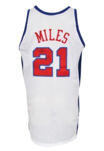 2000-01 Darius Miles Rookie Los Angeles Clippers Team-Issued & Autographed Home Jersey