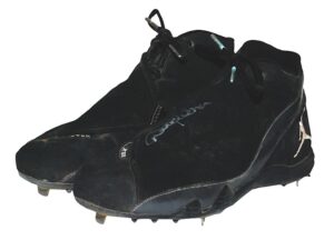 2000 Derek Jeter New York Yankees Game-Used and Autographed Cleats