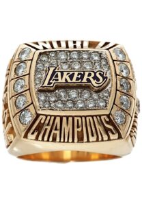 2000 Shaquille O’Neal Los Angeles Lakers NBA Championship Ring Gifted To His Publicist With Original Presentation Box