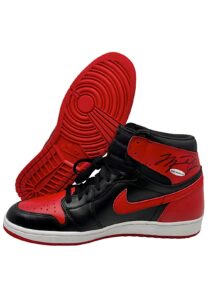 2001 Michael Jordan Autographed Air Jordan 1 Retro High OG “Bred” Shoes