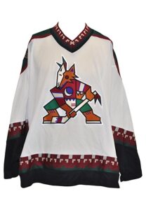 2002-03 Tony Amonte Phoenix Coyotes Replica Autographed Home Jersey