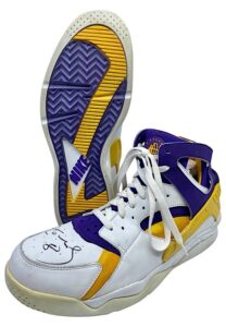 2003-04 Kobe Bryant LA Lakers Game-Used & Autographed Nike Air Huarache Shoes