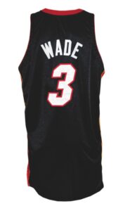 2006-2007 Dwyane Wade Miami Heat Game-Used Road Uniform (2)