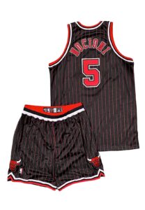 2007-08 Andrés Nocioni Chicago Bulls Game-Used & Signed Uniform