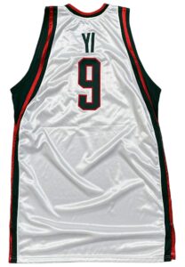 2007-08 Yi JianLian Milwaukee Bucks Rookie Game-Used Jersey