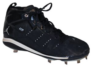 2007 Derek Jeter NY Yankees Vital 2 Game-Used Cleat