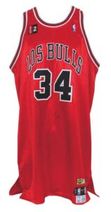 2008-09 Aaron Gray Chicago Bulls Game-Used & Autographed “Los Bulls” Road Jersey