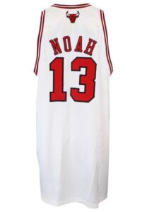 2008-09 Joakim Noah Chicago Bulls Game-Used Home Jersey