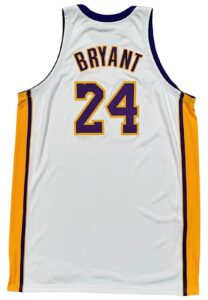 2008-09 Kobe Bryant LA Lakers Christmas Day Game-Issued Jersey