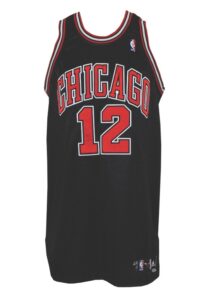 2009-10 Kirk Hinrich Chicago Bulls Game-Used Black Alternate Jersey