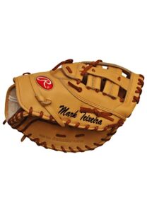 2009 Mark Teixeira New York Yankees Game-Issued Mitt