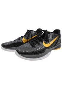 2010-11 Kobe Bryant Los Angeles Lakers Game-Used & Dual-Autographed PE Shoes