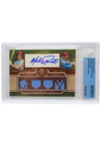 2010 Topps Sterling Career Chronicles Autographs Mike Schmidt #4CCAR10