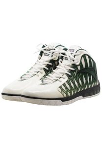 2011-12 Kevin Garnett Boston Celtics Game-Used PE Shoes