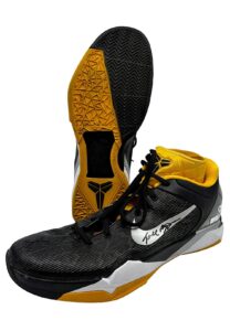 2011-12 Kobe Bryant LA Lakers Game-Used & Signed “Kobe VII” Shoes