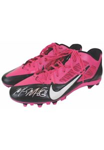 2013 Marcus Mariota Oregon Ducks Game-Used & Autographed “Breast Cancer Awareness” Cleats