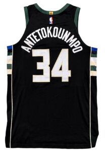 2017-18 Giannis Antetokounmpo Milwaukee Bucks Game-Used Jersey