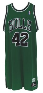 3/15/2007 Malik Allen, Adrian Griffin, & PJ Brown Chicago Bulls St. Patrick’s Day Game-Used & Autographed Jerseys