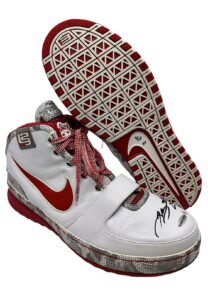 3/15/2009 LeBron James Cleveland Cavaliers Game-Used & Signed Promo Sample Shoes