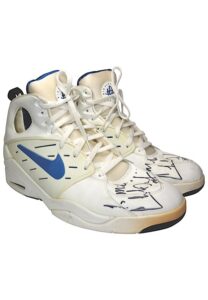 Charles Oakley New York Knicks Game-Used & Autographed Sneakers