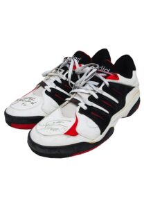 Circa 1993 Scott Williams Chicago Bulls Game-Used & Twice-Autographed Sneakers with “3 Peat” Inscription