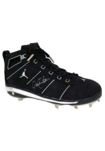 Derek Jeter Autographed Game Model Cleat