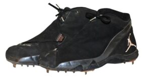 Derek Jeter Game-Used Cleats & Tricep Sleeve