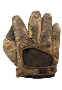 Early 1900s White Crescent Fielder’s Glove Attributed to Chick Stahl