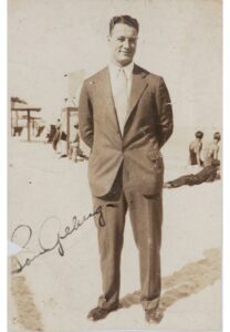 Early 1930s Lou Gehrig Autographed B&W Photo