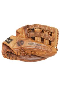 Early 1960s Willie Mays San Francisco Giants Game-Used Glove