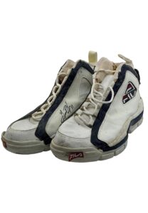 Grant Hill Detroit Pistons Game-Used & Signed Shoes