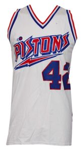 Lot of Detroit Pistons Game-Used Jerseys – Campbell, Green & Robinson