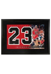 Michael Jordan Chicago Bulls Signed Jersey Number 23 Framed Display