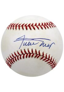 Mint Willie Mays Single-Signed Vintage ONL Baseball