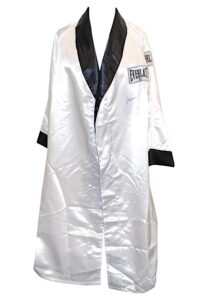 Muhammad Ali Single-Signed Everlast Boxing Robe