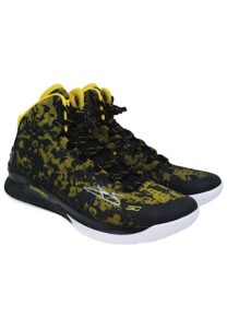 Stephen Curry Golden State Warriors Autographed “Road Warrior” Curry One Sneakers with “2015 MVP” Inscription