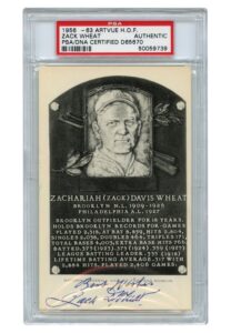 Zack Wheat Signed HOF B&W Plaque Postcard