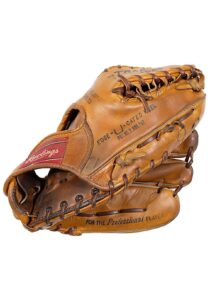 1963 Roberto Clemente Pittsburgh Pirates Game-Used Fielders Glove