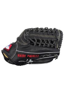 Kirby Puckett Minnesota Twins Game Glove Signed by Knoblauch