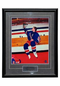 Wayne Gretzky 16×20 Autographed Framed Display